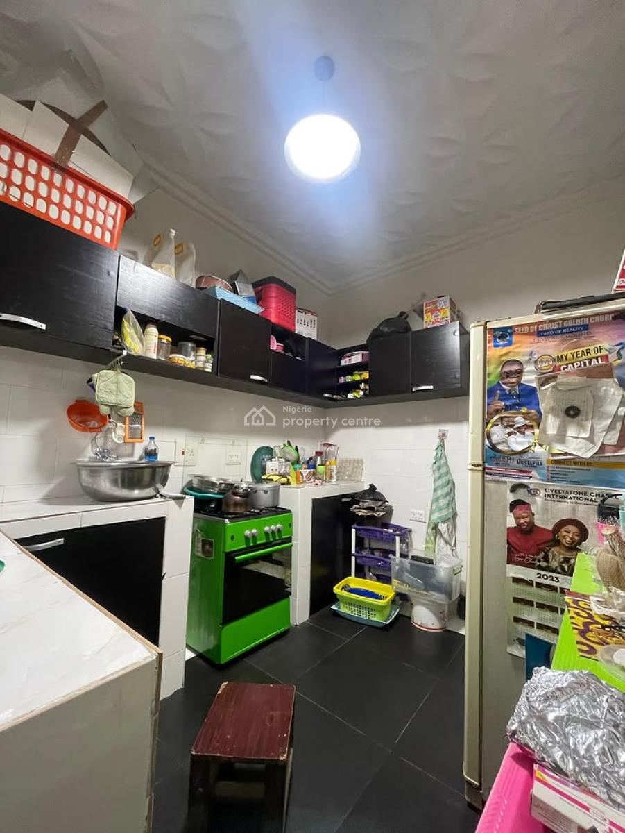 a Semi-detached 5 Bedroom Duplex Wt 2 Units of 1 Bedroom, Egbelu Off Adageorge Road, Port Harcourt, Rivers, Semi-detached Duplex for Sale