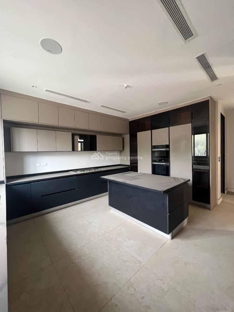 6 Bedroom Estate Mansion - Maitama, Maitama District, Abuja, Detached Duplex for Sale