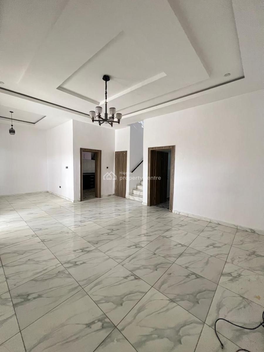 Spacious & Well Maintained 4 Bedroom Terrace, Ikota, Lekki, Lagos, Terraced Duplex for Rent