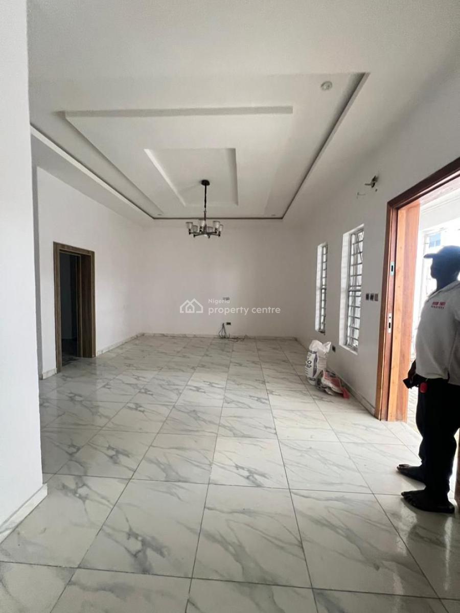 Spacious & Well Maintained 4 Bedroom Terrace, Ikota, Lekki, Lagos, Terraced Duplex for Rent
