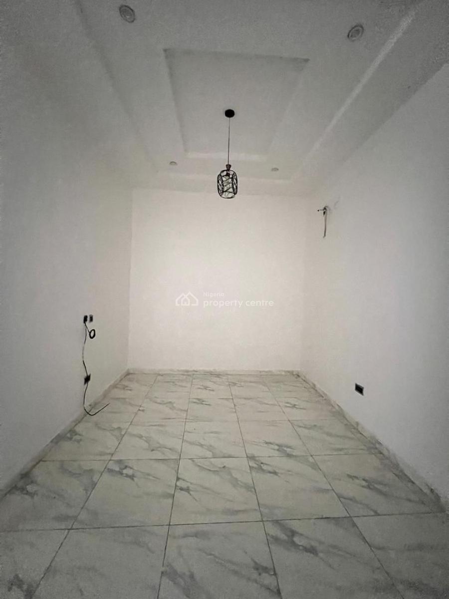 Spacious & Well Maintained 4 Bedroom Terrace, Ikota, Lekki, Lagos, Terraced Duplex for Rent