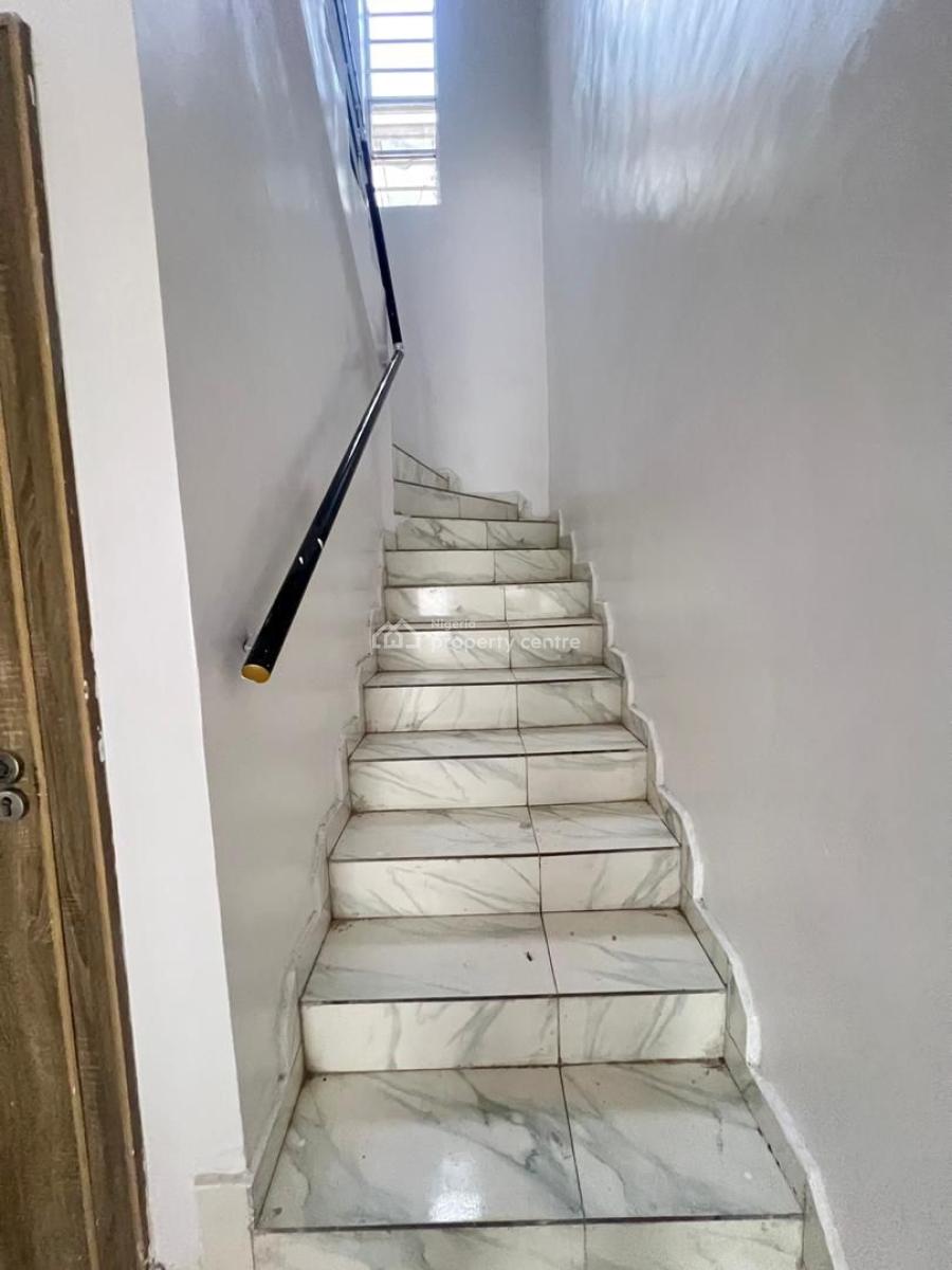 Spacious & Well Maintained 4 Bedroom Terrace, Ikota, Lekki, Lagos, Terraced Duplex for Rent