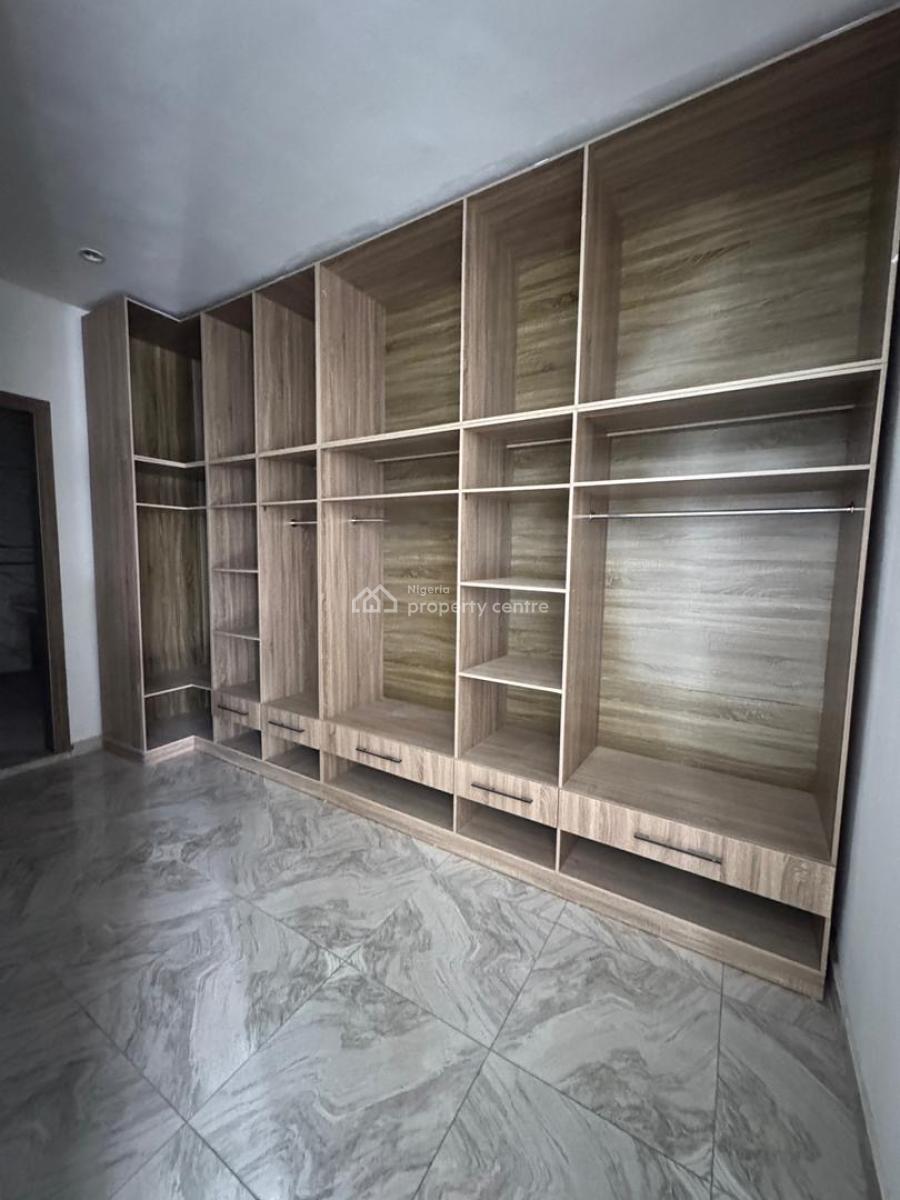 Luxurious 4 Bedroom Duplex Offers The Perfect Blend of Comfort, Osapa London, Lekki, Lagos, Semi-detached Duplex for Sale