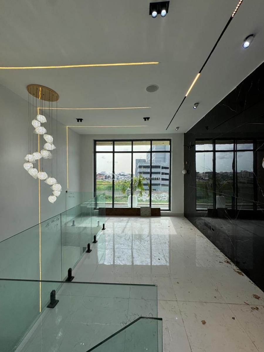 a Well-finished 5-bedroom Home with a Boys Quarters, Lekki Phase One, Lekki, Lagos, Detached Duplex for Sale