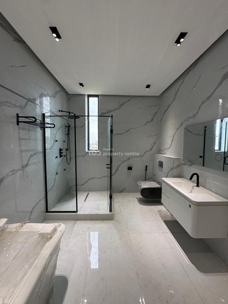 a Well-finished 5-bedroom Home with a Boys Quarters, Lekki Phase One, Lekki, Lagos, Detached Duplex for Sale