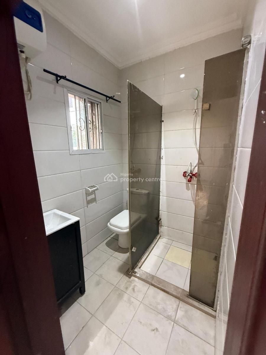 Luxurious Spacious Semi Masters Room, Royal Pine Estate Orchid, Lekki Phase 2, Lekki, Lagos, Self Contain (single Rooms) for Rent