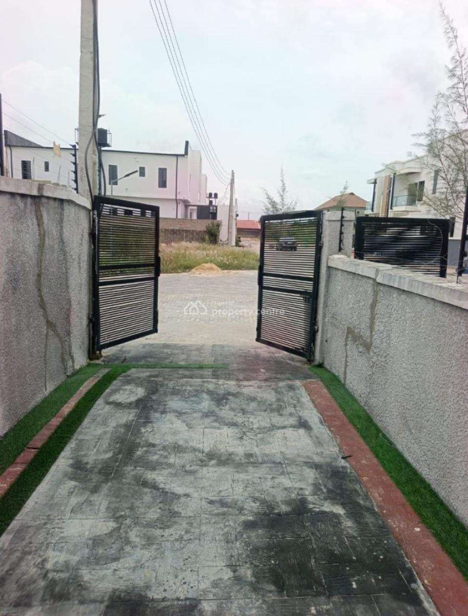 4 Bedrooms Semi Detached with Bq, Ikota Villa By Mega Chicken, Ikota, Lekki, Lagos, Semi-detached Duplex for Sale