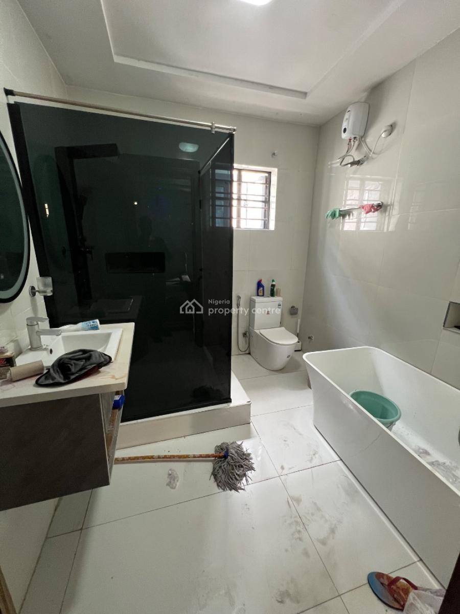 Executive Studio Apartment in a Contemporary Building Wt Swimming Pool, Osapa London Estate, Osapa, Lekki, Lagos, Self Contain (single Rooms) for Rent