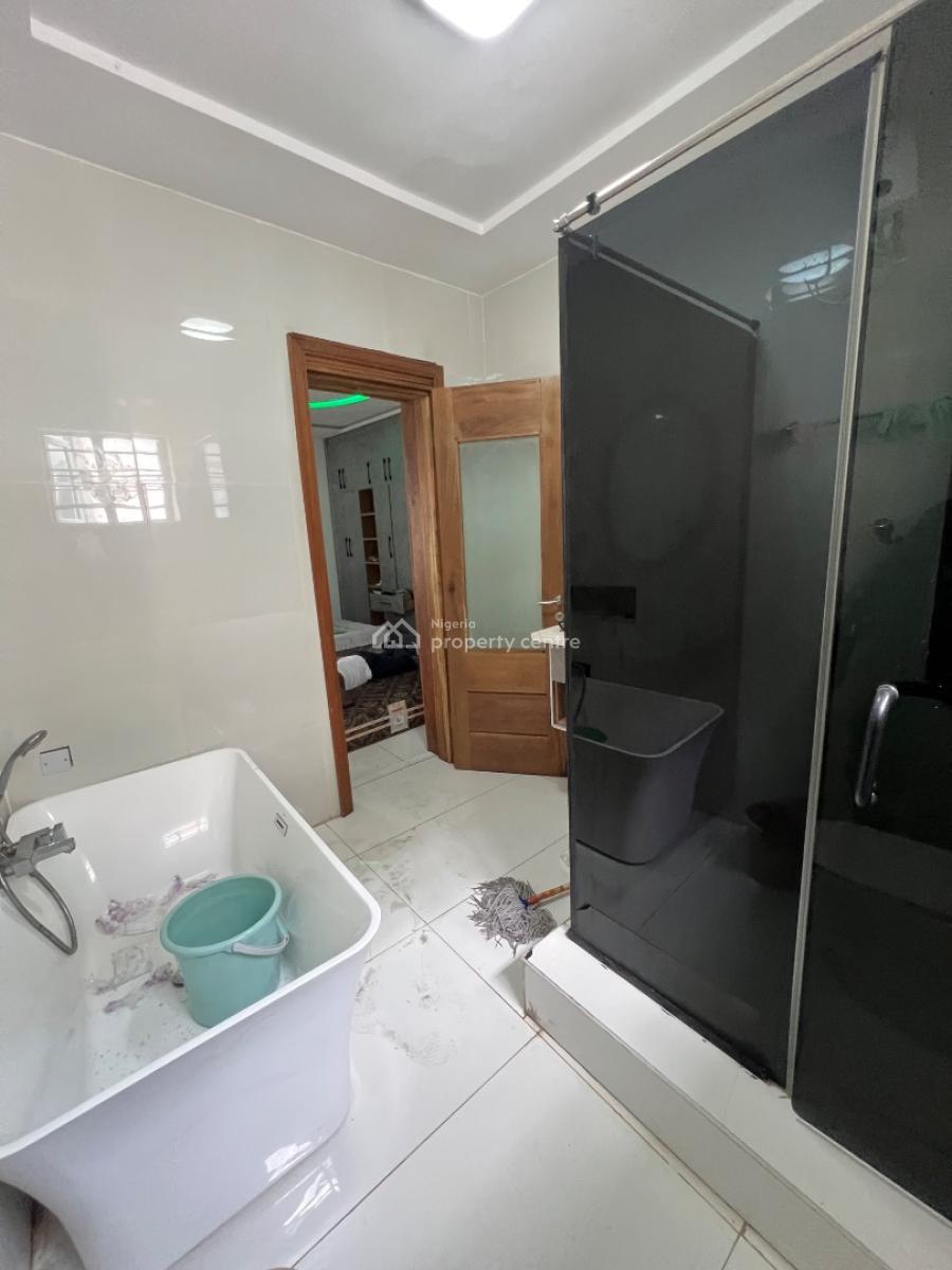 Executive Studio Apartment in a Contemporary Building Wt Swimming Pool, Osapa London Estate, Osapa, Lekki, Lagos, Self Contain (single Rooms) for Rent