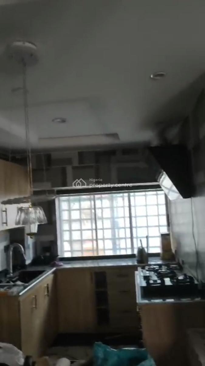 Lovely 2 Bedroom Apartment, Opebi, Opebi, Ikeja, Lagos, Flat / Apartment for Rent