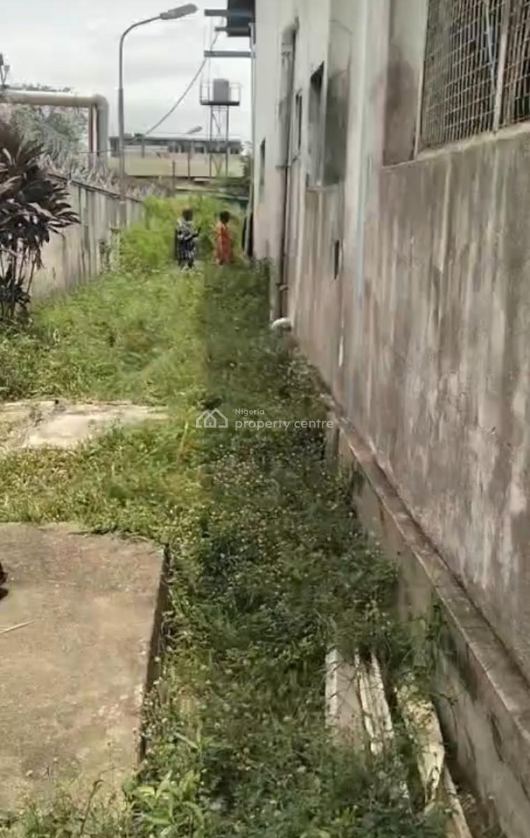 Vacant Warehouse of 3.5 Acres  Directly Facing Roas, Ogba, Ikeja, Lagos, Warehouse for Sale