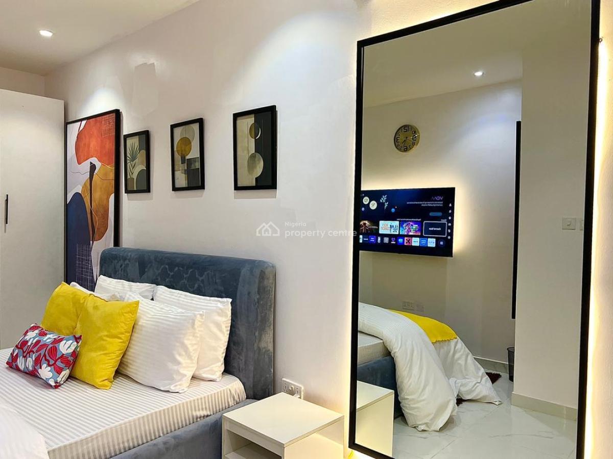 Luxe 2  Bedroom Waterfront Penth Duplex with a Ps5 and Snooker, Lekki Phase 1, Lekki, Lagos, Flat / Apartment Short Let