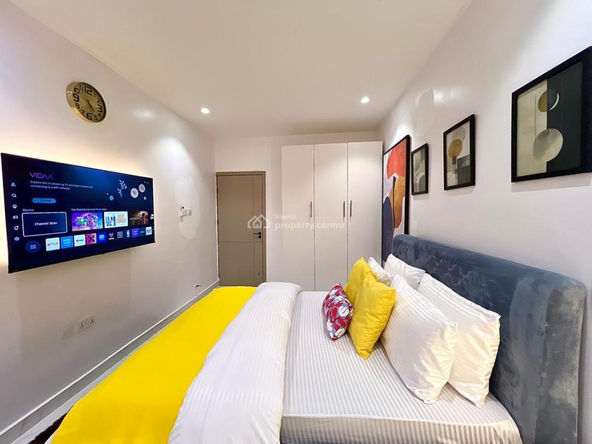 Luxe 2  Bedroom Waterfront Penth Duplex with a Ps5 and Snooker, Lekki Phase 1, Lekki, Lagos, Flat / Apartment Short Let