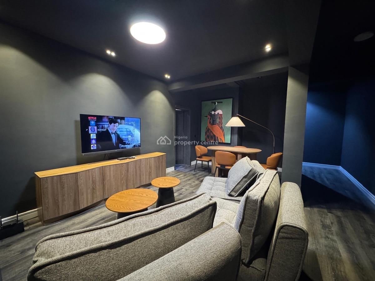 2 Bedroom Fully Automated Apartment with  Smart Lock Swimming Pool,, Lekki Phase 1, Lekki, Lagos, Flat / Apartment Short Let