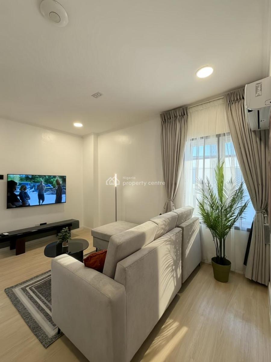 2 Bedroom Fully Automated Apartment with  Smart Lock Swimming Pool,, Lekki Phase 1, Lekki, Lagos, Flat / Apartment Short Let