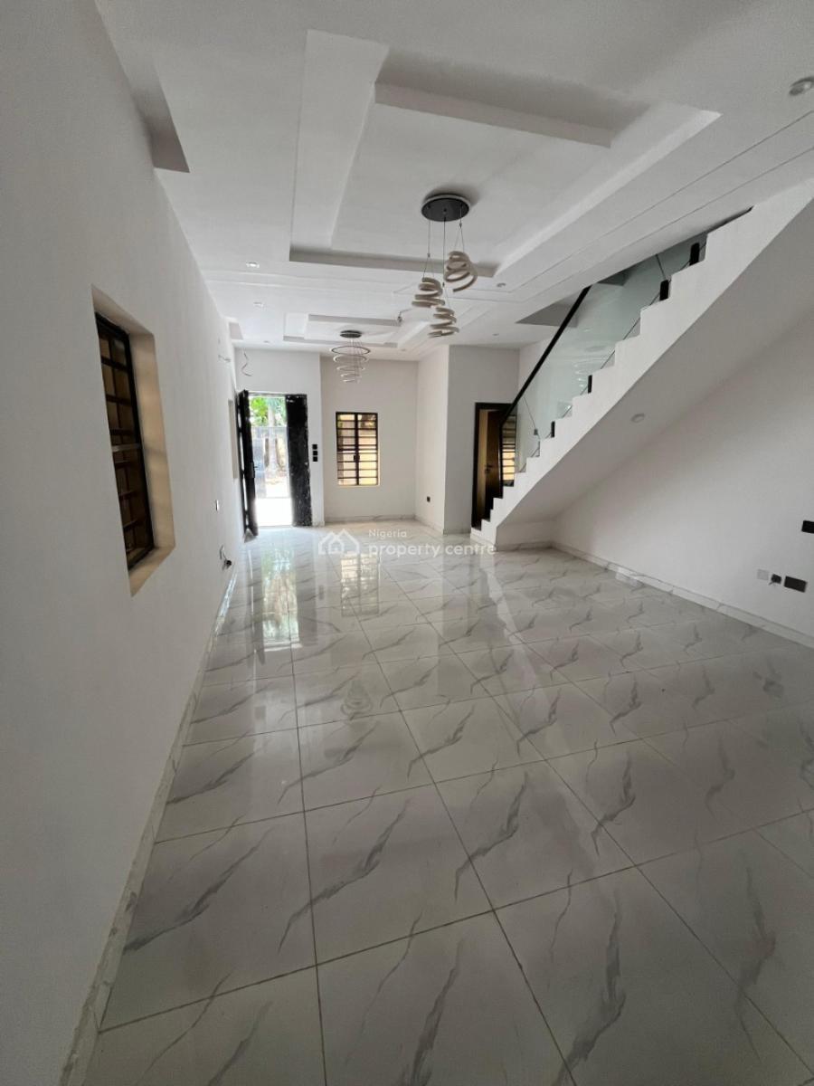 Spacious 4 Bedroom Semi-detached Duplex with Bq, Yaba, Lagos, Semi-detached Duplex for Sale