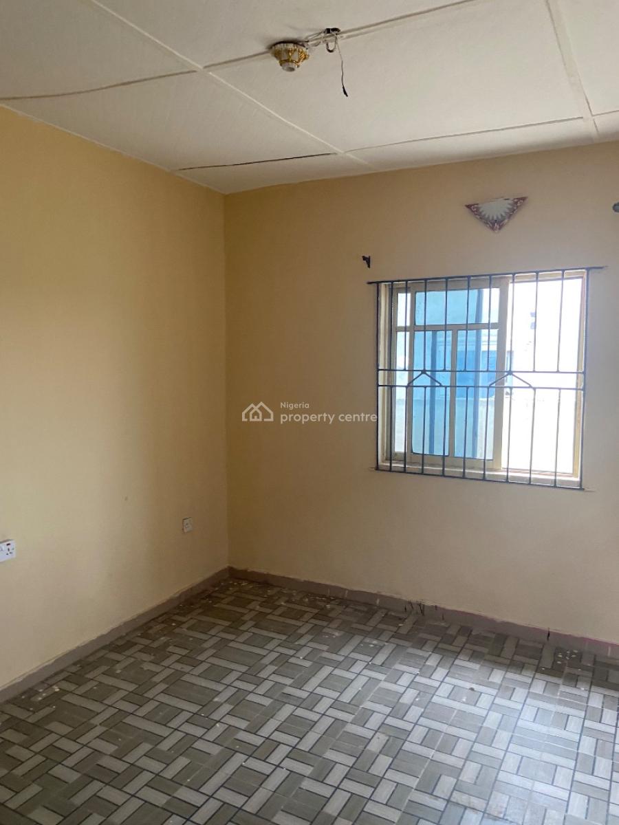 a Spacious and Clean Room and Parlor, Agodongbon Housing Estate Along Lucky Fiber Road, Ikorodu, Lagos, Flat / Apartment for Rent