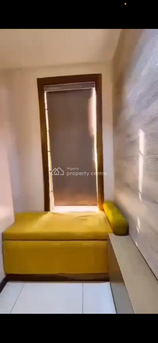 Spacious 1 Bedroom Apartment, Main Lekki Phase 1, Lekki Phase 1, Lekki, Lagos, Mini Flat (room and Parlour) for Rent