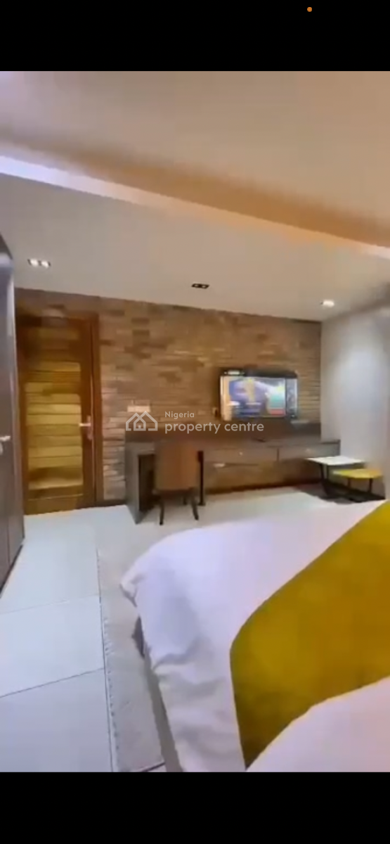 Spacious 1 Bedroom Apartment, Main Lekki Phase 1, Lekki Phase 1, Lekki, Lagos, Mini Flat (room and Parlour) for Rent