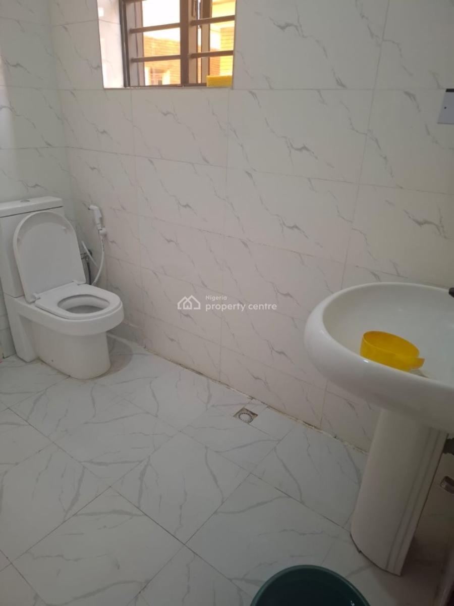 Spacious Two Bedroom Flat, Mabushi, Abuja, Flat / Apartment for Rent