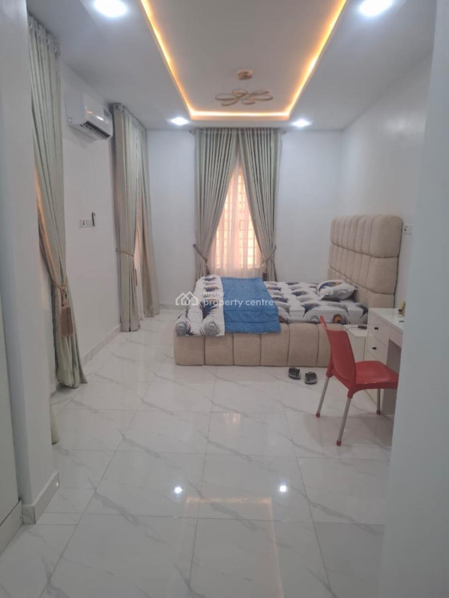 Spacious Two Bedroom Flat, Mabushi, Abuja, Flat / Apartment for Rent