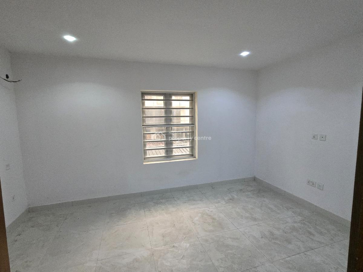 2 Bedroom Flat, Richmond Pearl Estate Road Off Freedom Way Lekki, Lekki Phase 1, Lekki, Lagos, Flat / Apartment for Sale