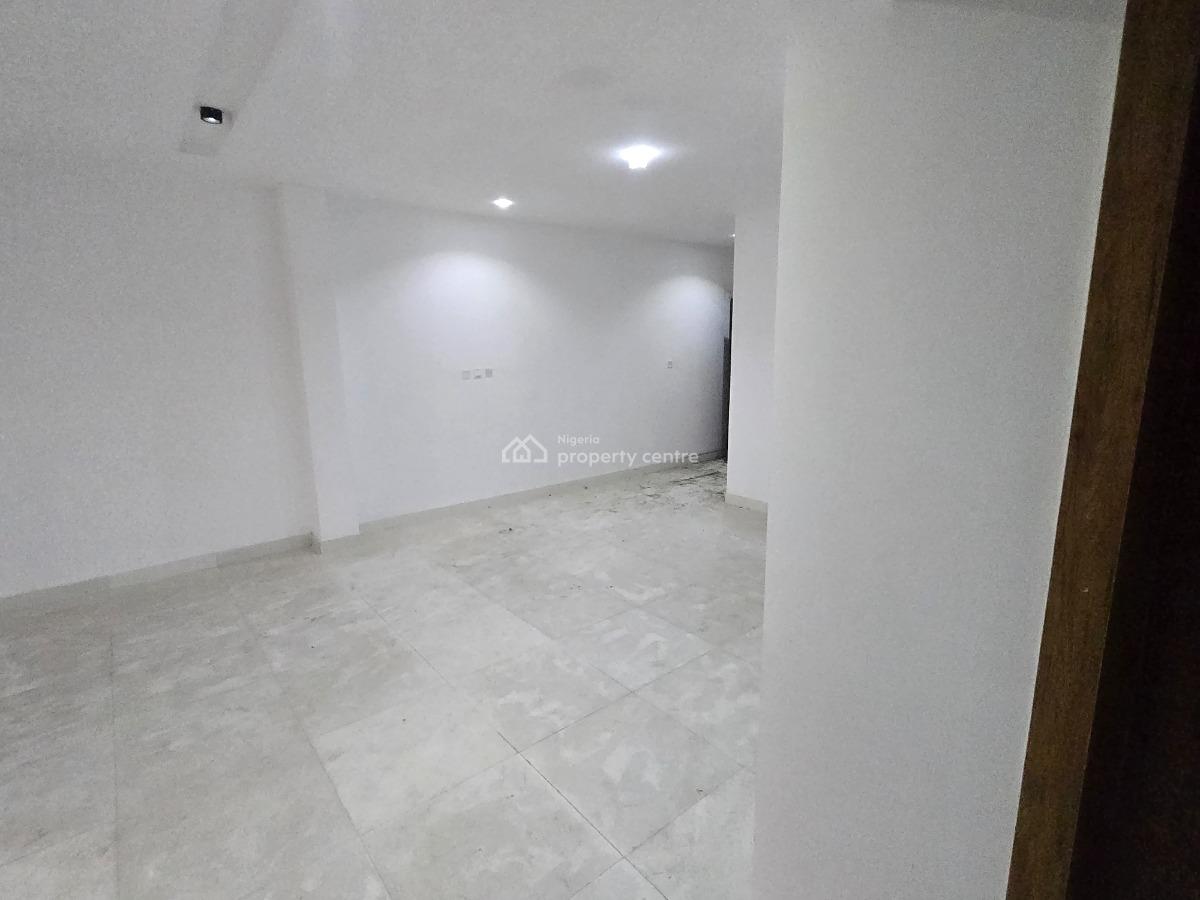 2 Bedroom Flat, Richmond Pearl Estate Road Off Freedom Way Lekki, Lekki Phase 1, Lekki, Lagos, Flat / Apartment for Sale