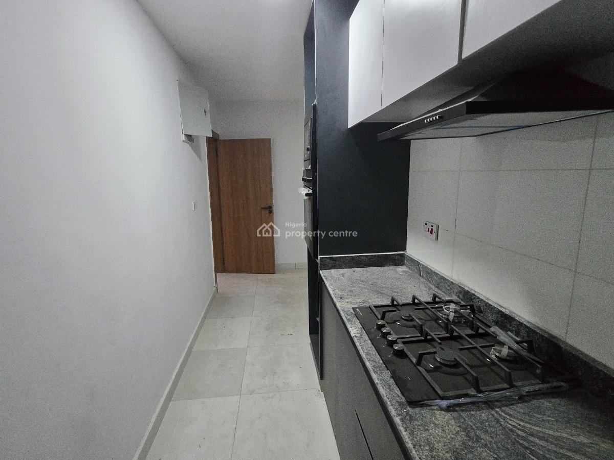 2 Bedroom Flat, Richmond Pearl Estate Road Off Freedom Way Lekki, Lekki Phase 1, Lekki, Lagos, Flat / Apartment for Sale