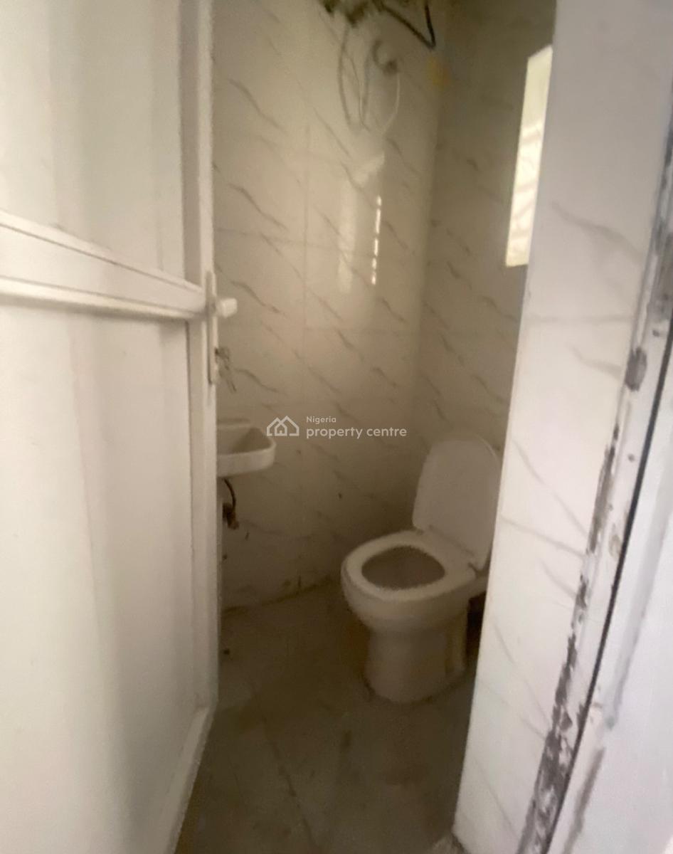 Luxury Apartments, Mobile Road, Ilaje Ajah, Ajah, Lagos, Flat / Apartment for Sale