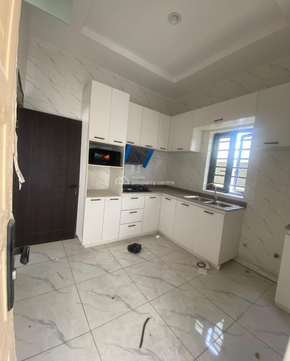 Luxury Apartments, Mobile Road, Ilaje Ajah, Ajah, Lagos, Flat / Apartment for Sale