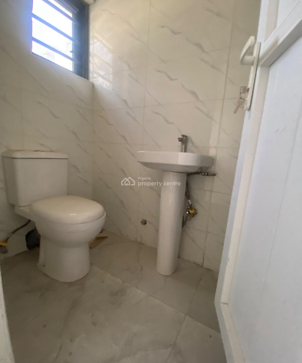 Luxury Apartments, Mobile Road, Ilaje Ajah, Ajah, Lagos, Flat / Apartment for Sale