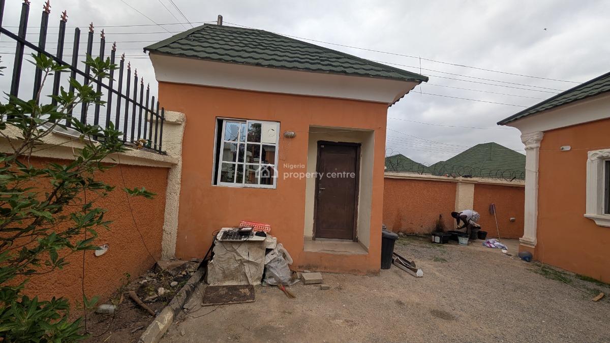 3bedroom with 2room Bq, Apo, Abuja, Detached Bungalow for Sale