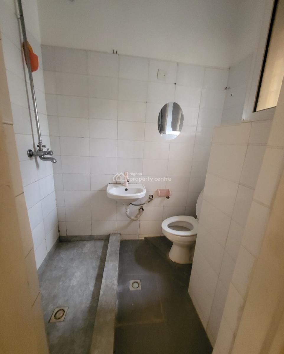 Luxurious Massive Sefcon Apartment, By American International School, Durumi, Abuja, Self Contain (single Rooms) for Rent