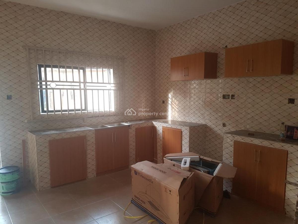3 Bedroom Apartment, Ologolo, Lekki, Lagos, Flat / Apartment for Rent