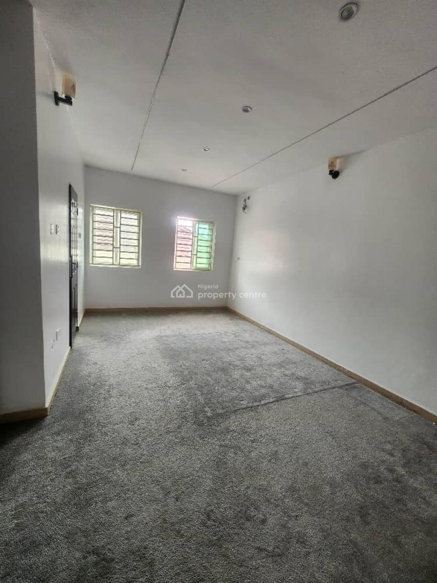 Massive Studio Apartment with Good Light, Chevyview Estate, Chevron, Lekki, Lagos, Flat / Apartment for Rent