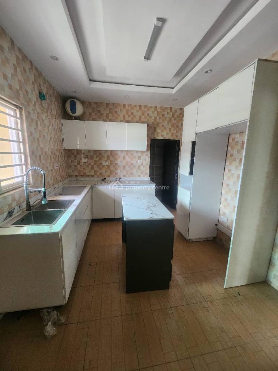 Massive Studio Apartment with Good Light, Chevyview Estate, Chevron, Lekki, Lagos, Flat / Apartment for Rent