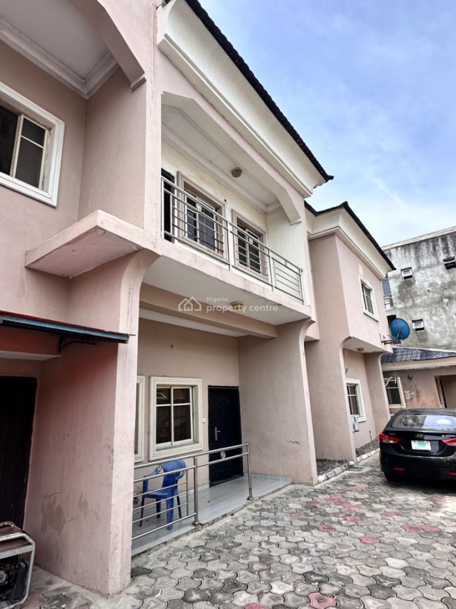 Good Deal 3bedroom Chevron Apartment, Chevron Estate, Lekki, Lagos, Block of Flats for Sale