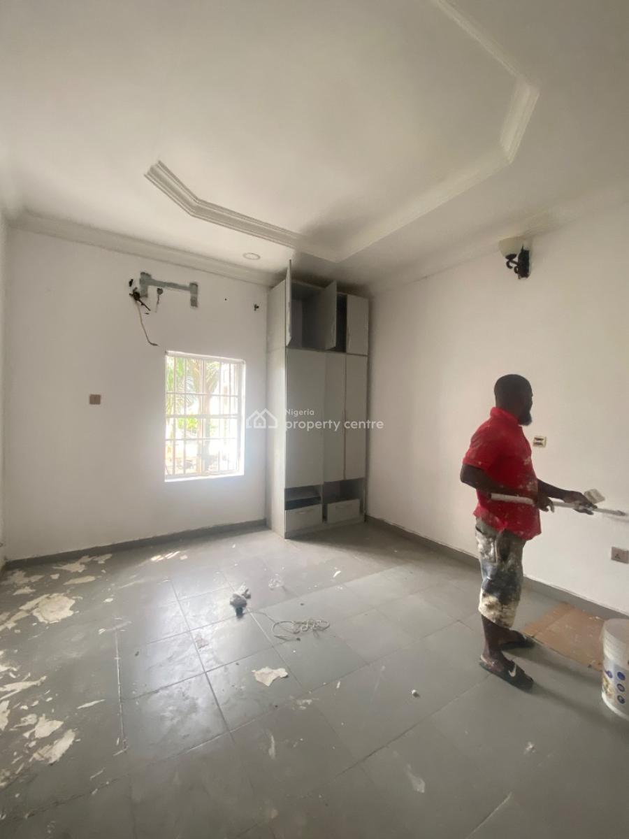 Luxury Spacious 3bed with Personal Staircase and Constant Light in Est, Abraham Adesanya, Ajah, Lagos, Flat / Apartment for Rent