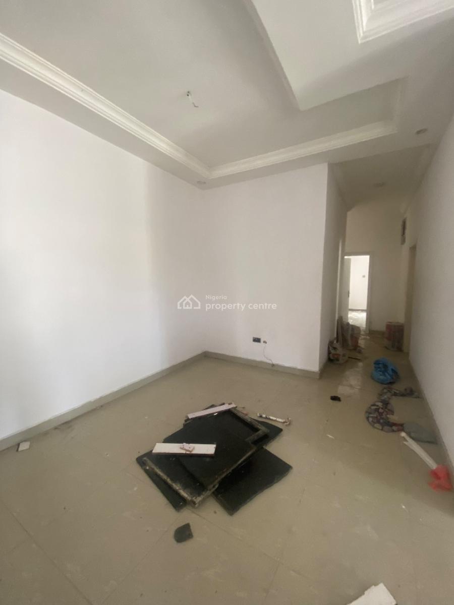 Luxury Spacious 3bed with Personal Staircase and Constant Light in Est, Abraham Adesanya, Ajah, Lagos, Flat / Apartment for Rent