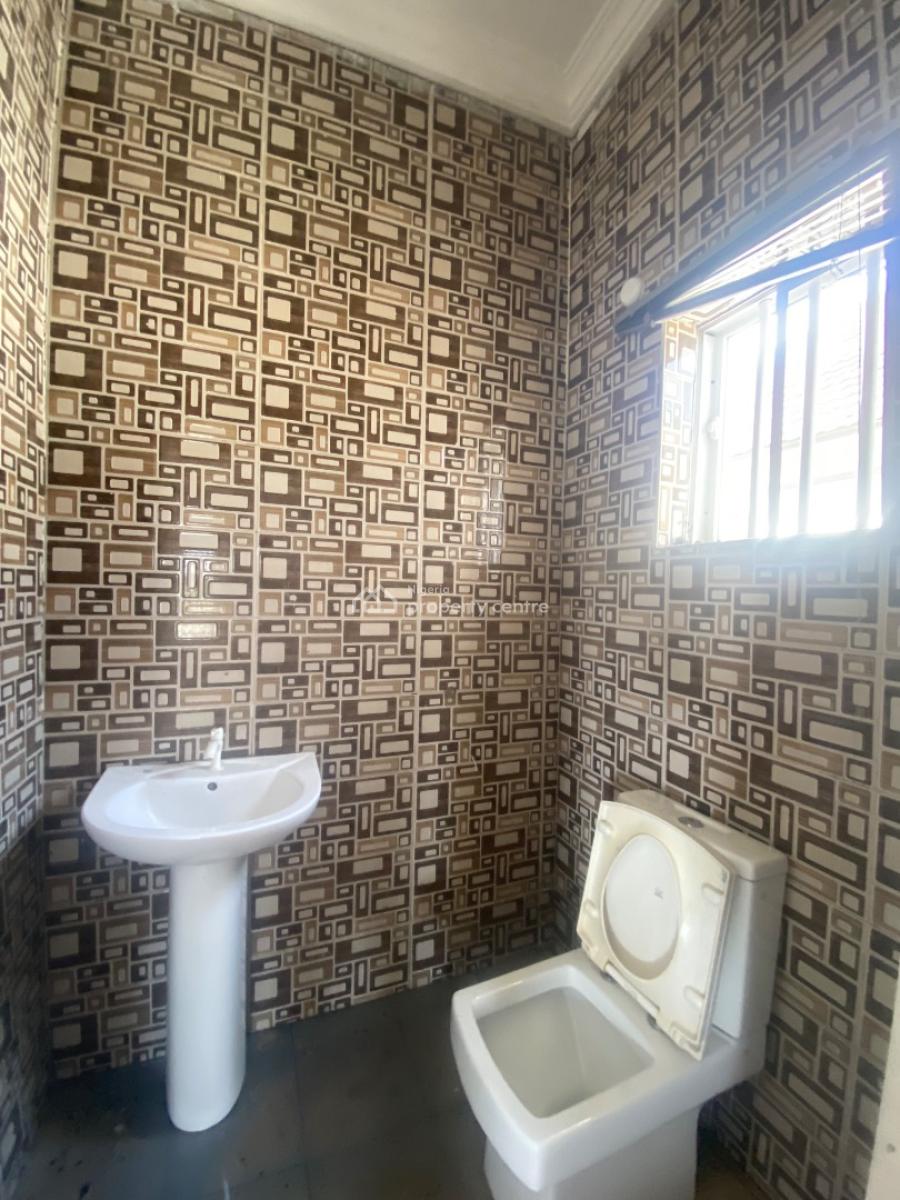 Luxury Spacious 3bed with Personal Staircase and Constant Light in Est, Abraham Adesanya, Ajah, Lagos, Flat / Apartment for Rent