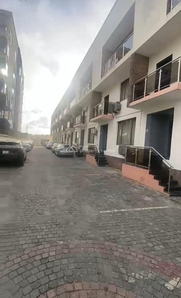 Serviced Upstairs Mini Flat at Ikate { Video}, Spar Road Ikate, Ikate, Lekki, Lagos, Mini Flat (room and Parlour) for Rent