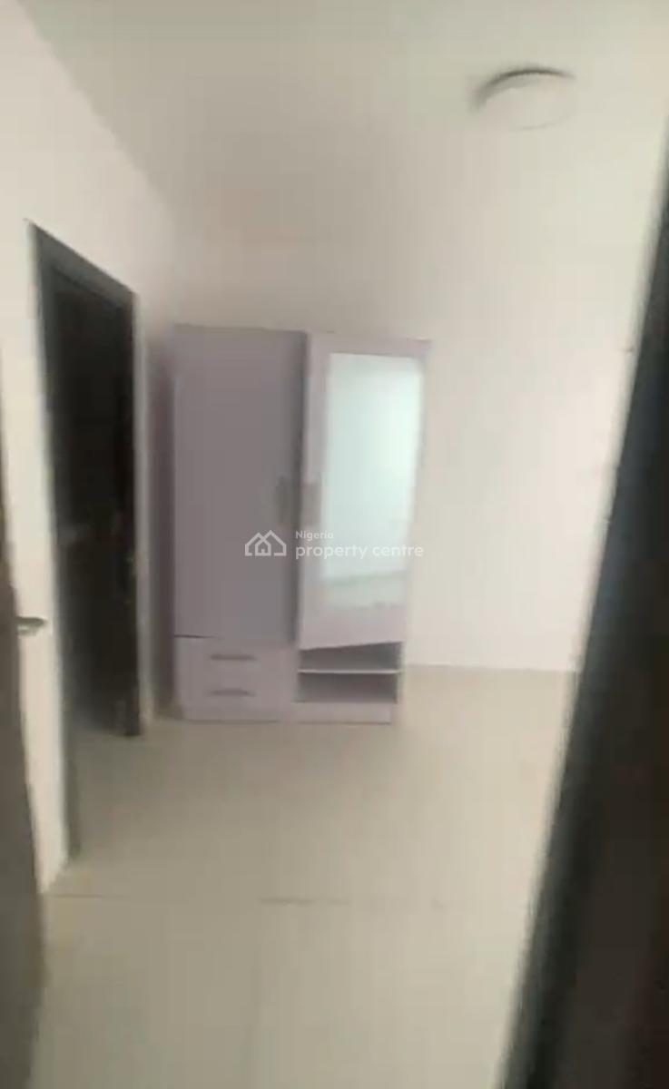 Serviced Upstairs Mini Flat at Ikate { Video}, Spar Road Ikate, Ikate, Lekki, Lagos, Mini Flat (room and Parlour) for Rent