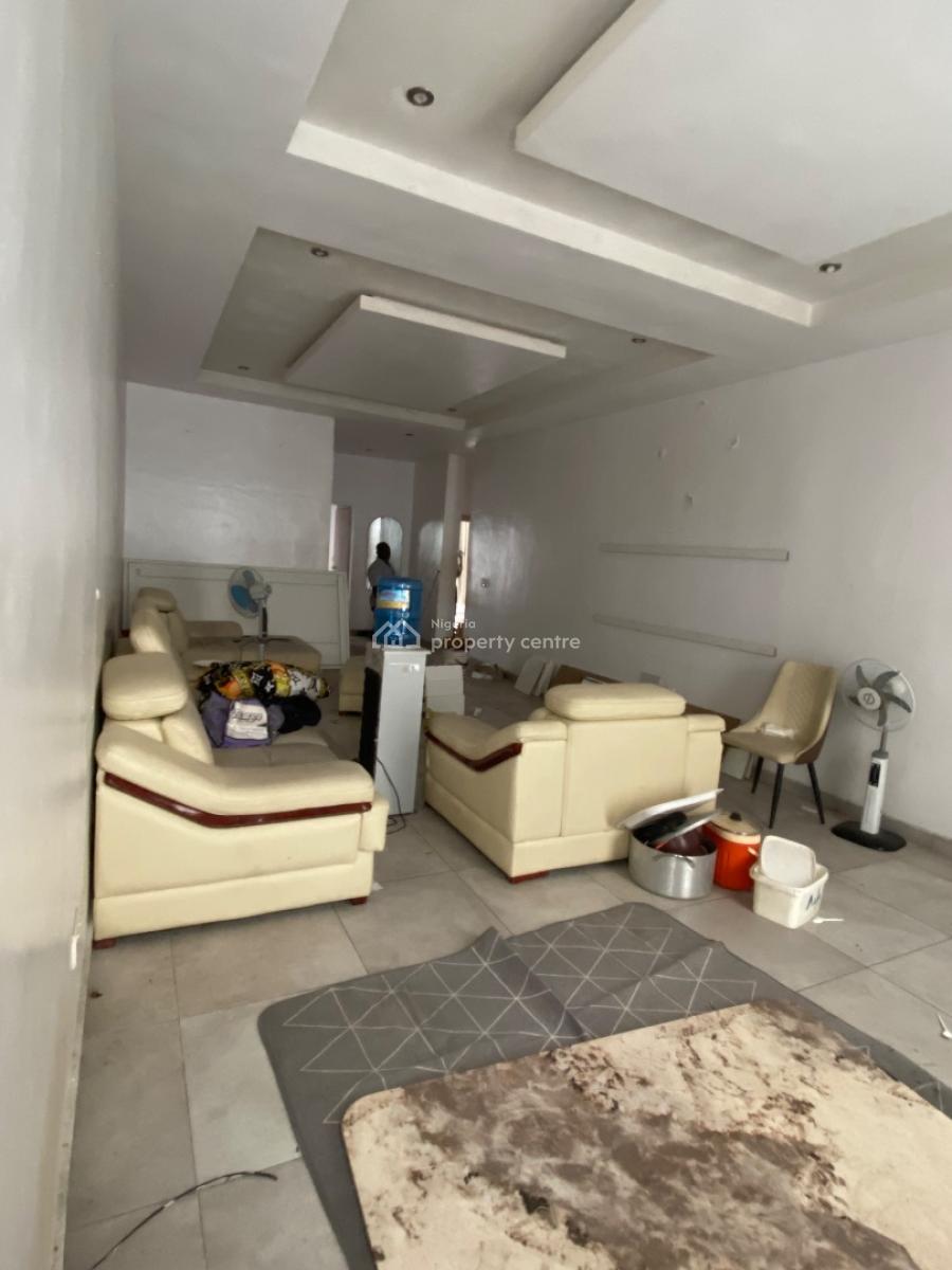 Just One Left ! Luxury Spacious 2bedroom, Chevron , , 5hrs Light Daily at Night , Inverter /solar Allowed, Lekki, Lagos, Flat / Apartment for Rent