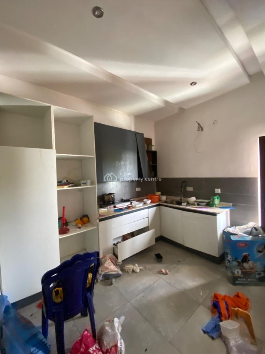 Just One Left ! Luxury Spacious 2bedroom, Chevron , , 5hrs Light Daily at Night , Inverter /solar Allowed, Lekki, Lagos, Flat / Apartment for Rent