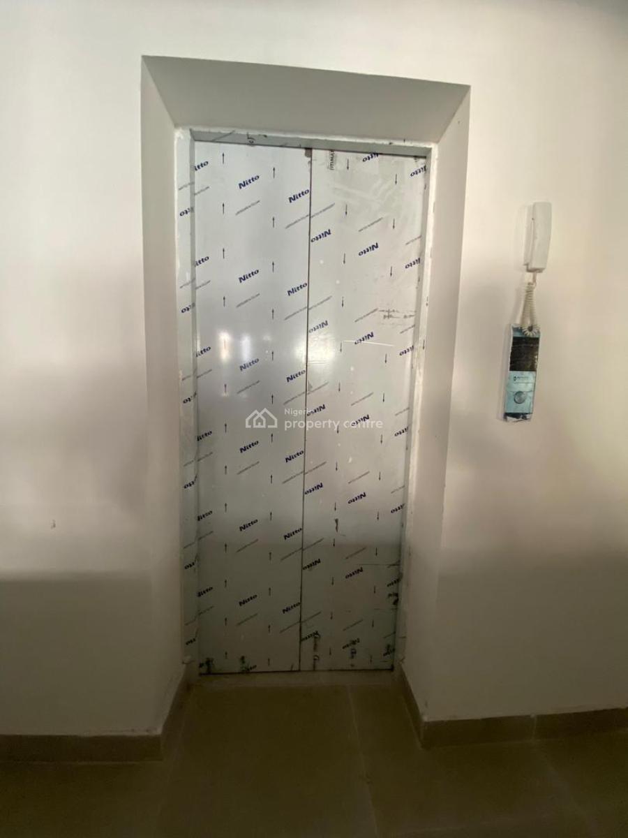 Fully Serviced 2 Bedroom Apartment with Pool & Gym, Lekki Phase 1, Lekki, Lagos, Flat / Apartment for Sale