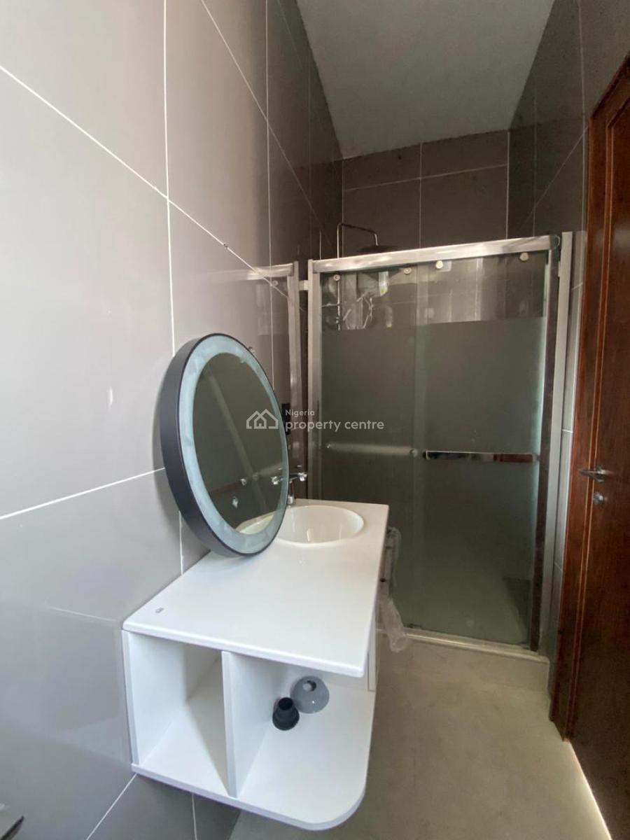 Fully Serviced 2 Bedroom Apartment with Pool & Gym, Lekki Phase 1, Lekki, Lagos, Flat / Apartment for Sale