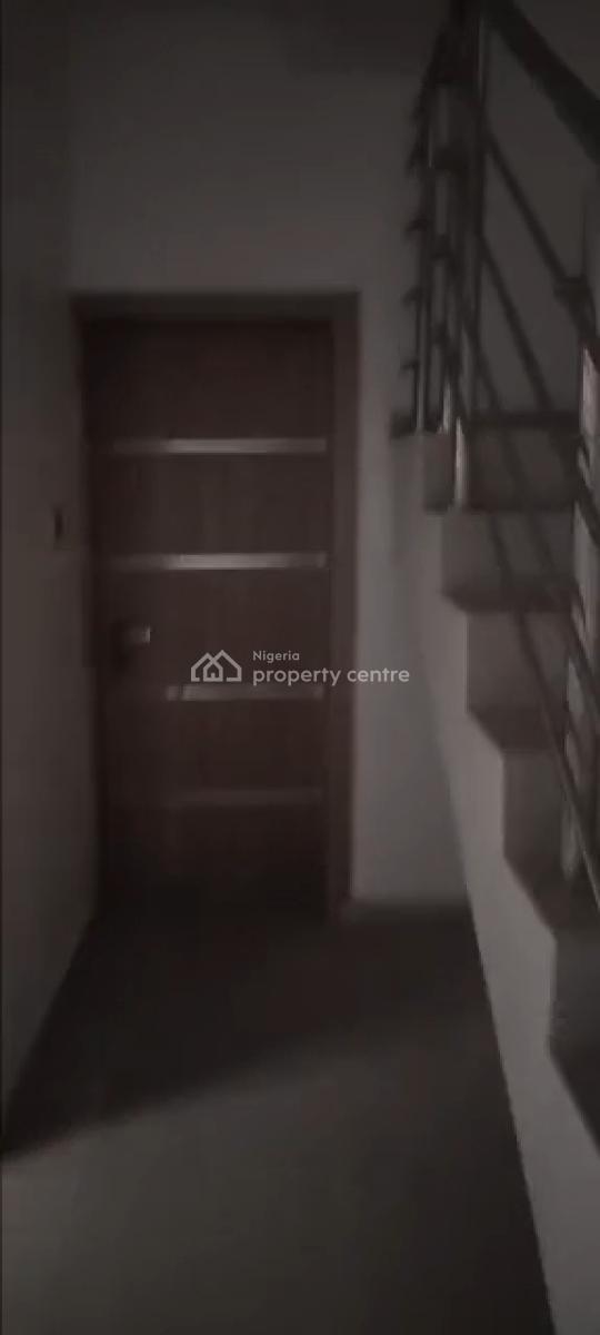 4bedroom Semi Detached Duplex, Onipetesi, Mangoro, Ikeja, Lagos, Semi-detached Duplex for Rent