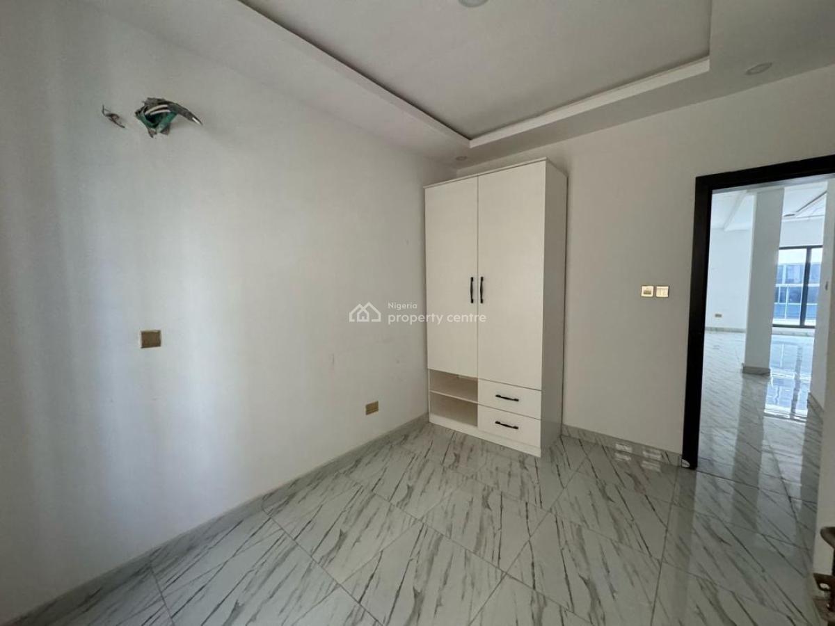 Standard 4 Bedroom Terrace Duplex, Ilasan, Lekki, Lagos, Terraced Duplex for Sale