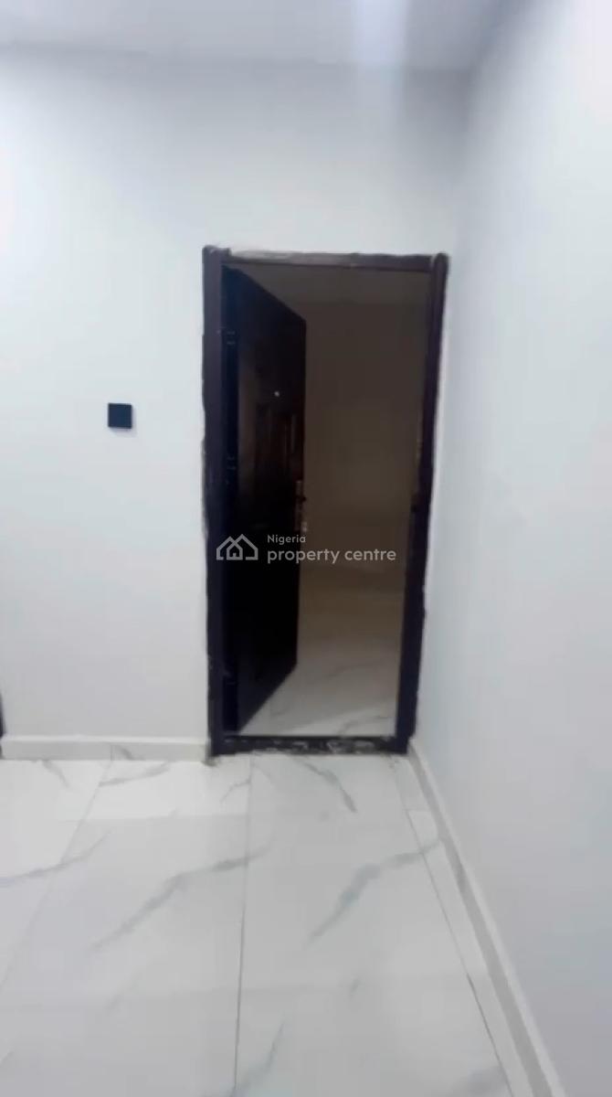 a Fully Serviced 4bedroom Duplex, Gowon Estate, Egbeda, Alimosho, Lagos, House for Rent