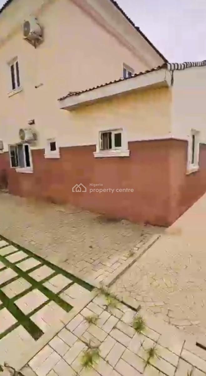 4 Bedrooms Semi Detached Duplex with Bq 8m Annum, Life Camp, Abuja, Semi-detached Duplex for Rent